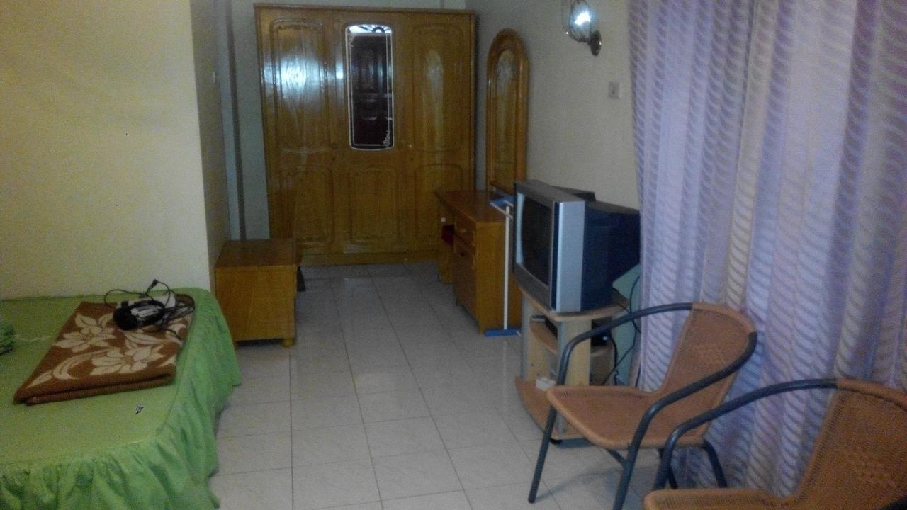 Melissa Palace Hotel And Karaoke Parapat Exterior foto